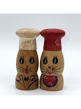 Vintage MCM Wooden Salt & Pepper Set Shakers Salty Peppy Cat Japan Kitsch Retro